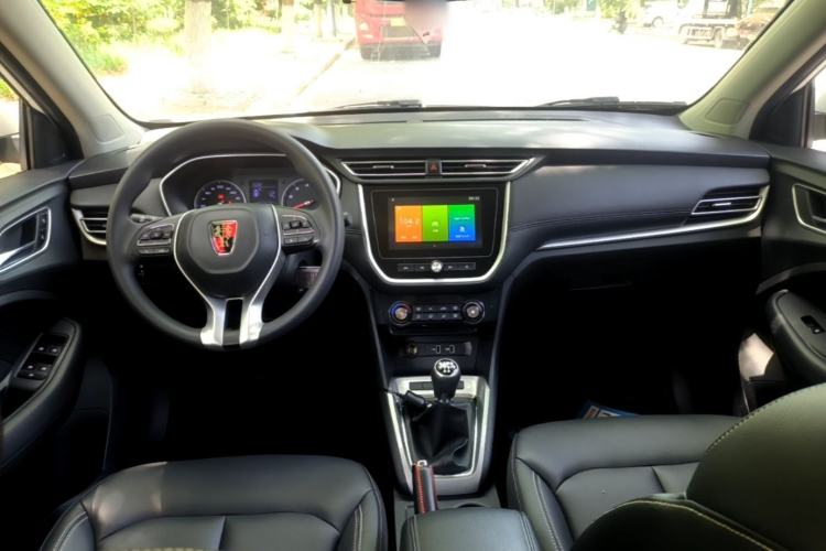 Used Roewe RX3 2020 1.6L Manual 4G Connect Ultra-Fresh Flagship Edition Center Console