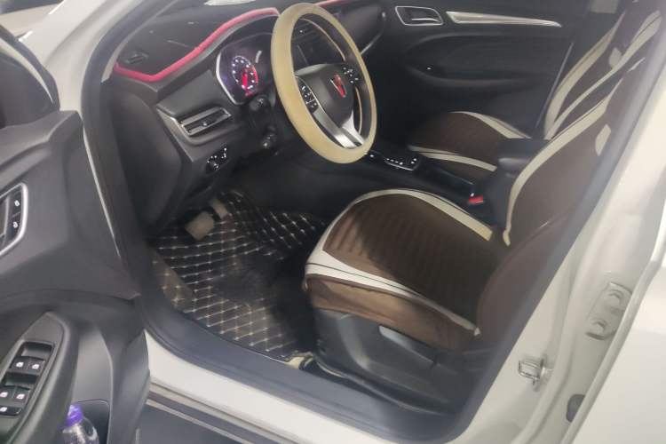Used Roewe RX3 2020 1.6L CVT 4G Connected Ultra-Fun Elite Edition Driver Seat