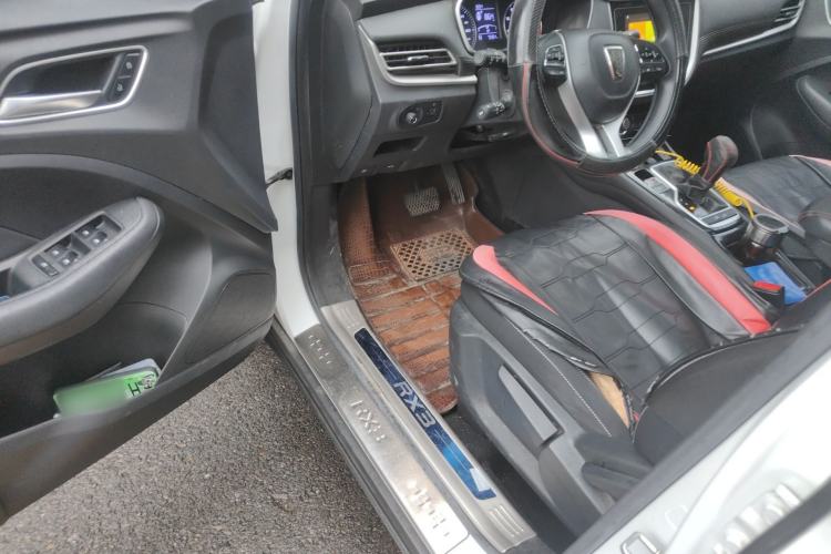 Used Roewe RX3 2020 1.6L CVT 4G Connected Ultra-Fun Elite Edition Driver Seat