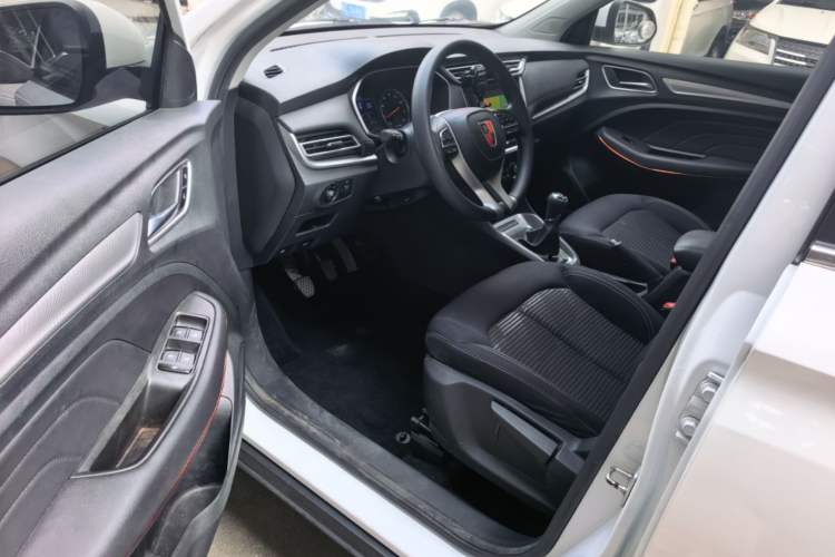 Used Roewe RX3 2020 1.6L Manual 4G Connect Super-Fresh Elite Edition Driver Seat