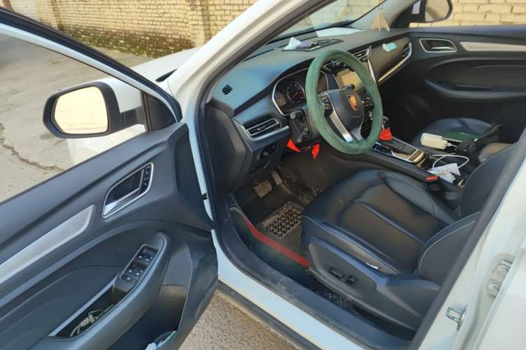 Used Roewe RX3 2020 1.6L CVT 4G Connected Ultra-Cool Flagship Edition Driver Seat