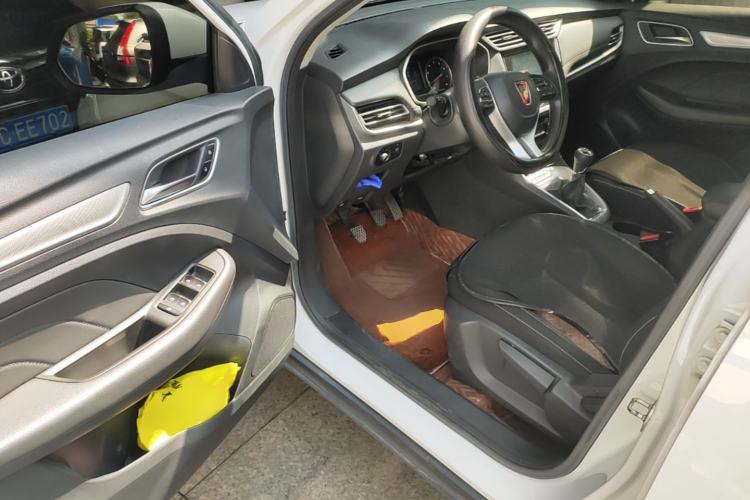 Used Roewe RX3 2020 1.6L Manual 4G Connect Super-Fresh Elite Edition Driver Seat