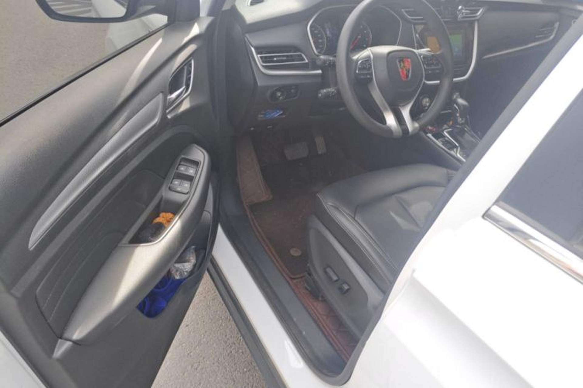 Used Roewe RX3 2020 1.6L CVT 4G Connected Ultra-Cool Flagship Edition Driver Seat