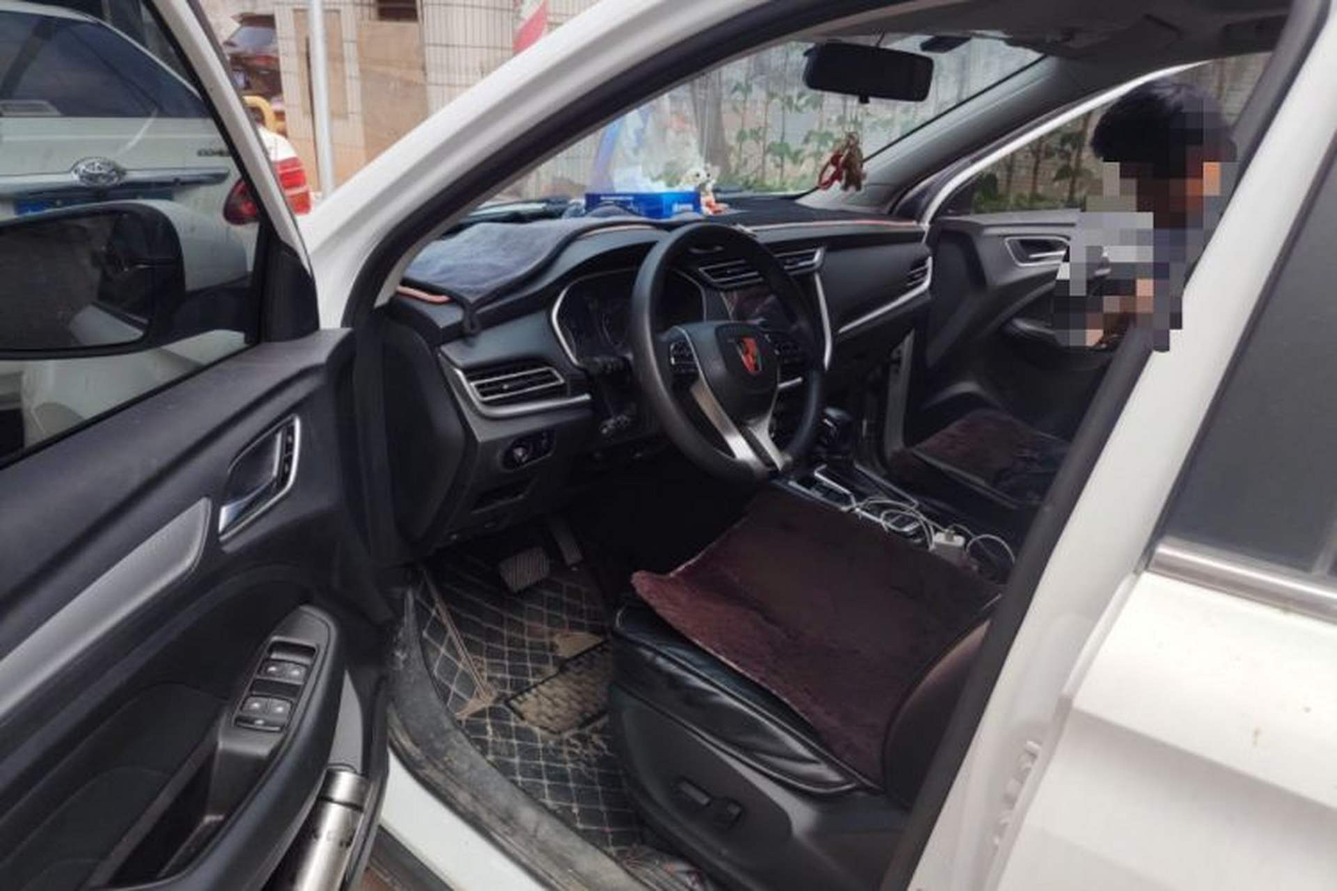 Used Roewe RX3 2020 1.6L CVT 4G Connected Ultra-Cool Flagship Edition Driver Seat