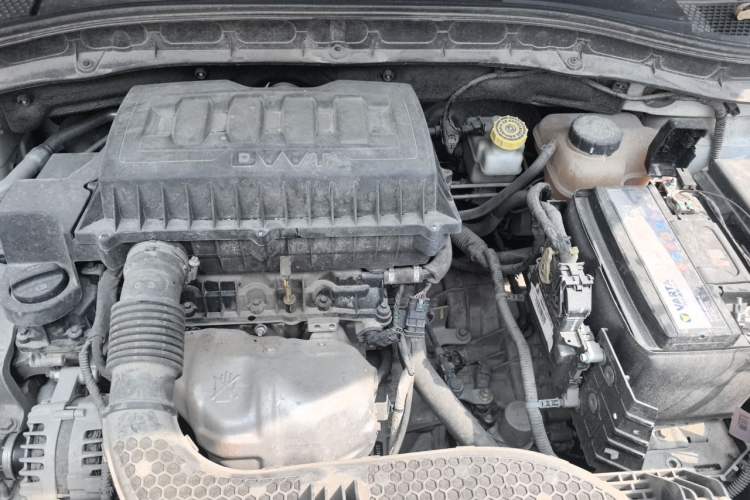 Used Roewe RX3 2020 1.6L CVT 4G Connected Ultra-Cool Flagship Edition Engine Bay