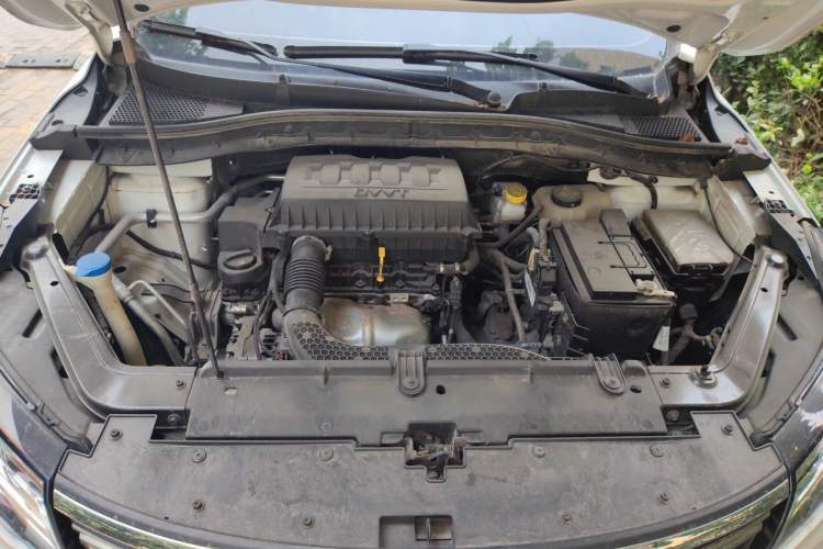 Used Roewe RX3 2020 1.6L Manual 4G Connect Ultra-Fresh Flagship Edition Engine Bay