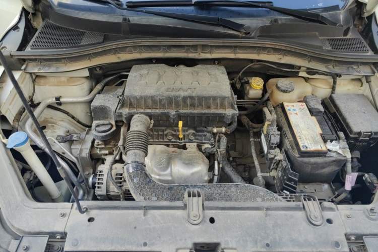 Used Roewe RX3 2020 1.6L CVT 4G Connected Ultra-Cool Flagship Edition Engine Bay