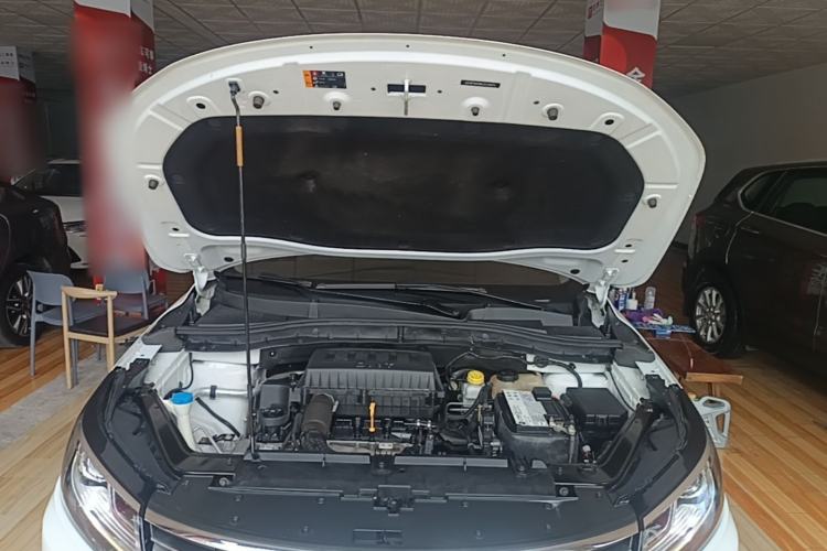 Used Roewe RX3 2020 1.6L CVT 4G Connected Ultra-Fun Elite Edition Engine Bay