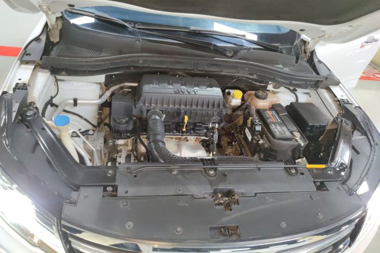 Used Roewe RX3 2020 1.6L Manual 4G Connect Ultra-Fresh Flagship Edition Engine Bay