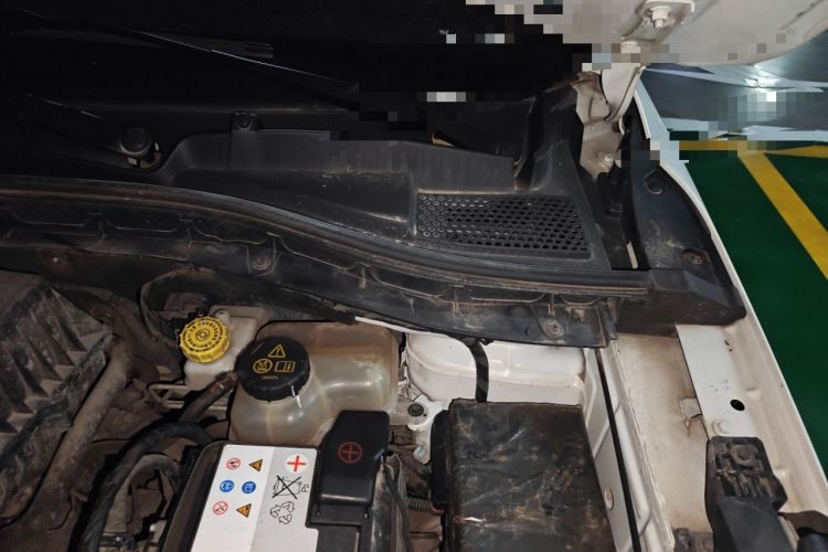 Used Roewe RX3 2020 1.6L CVT 4G Connected Ultra-Cool Flagship Edition Engine Bay Left