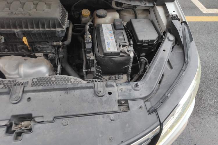 Used Roewe RX3 2020 1.6L CVT 4G Connected Ultra-Fun Elite Edition Engine Bay Left