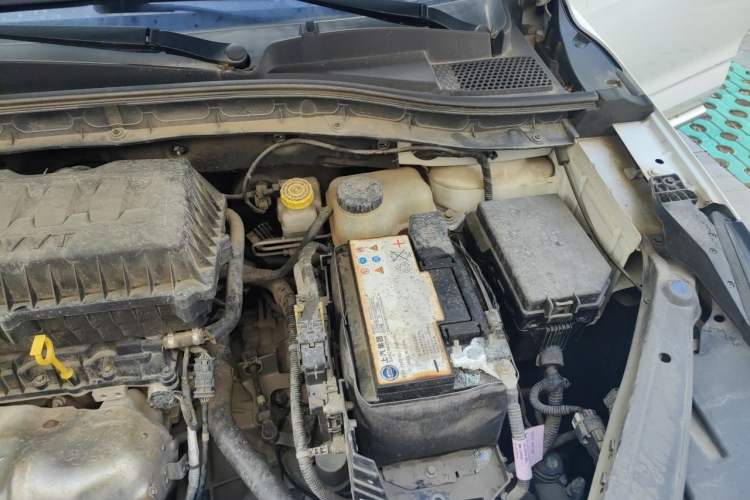Used Roewe RX3 2020 1.6L CVT 4G Connected Ultra-Cool Flagship Edition Engine Bay Left