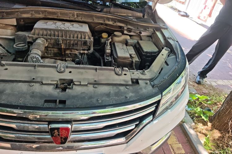 Used Roewe RX3 2020 1.6L Manual - Ultra-Fresh Entry Version Engine Bay Left