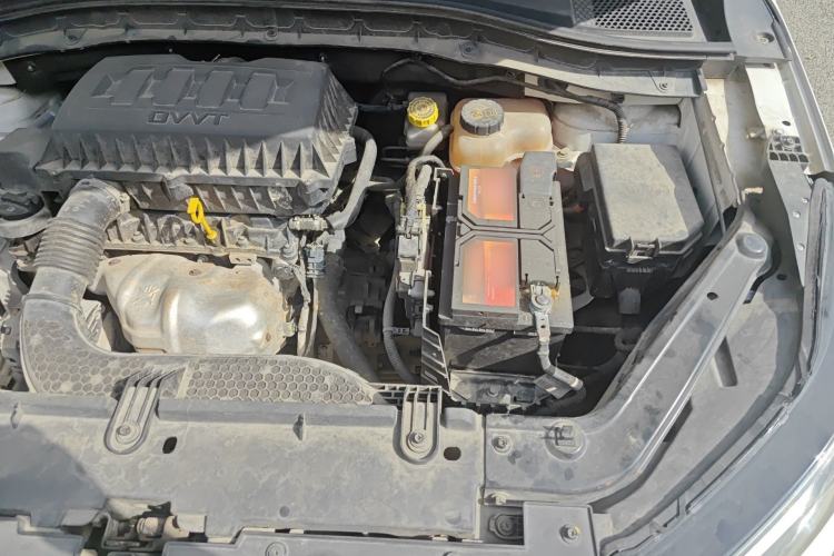 Used Roewe RX3 2020 1.6L Manual 4G Connect Super-Fresh Elite Edition Engine Bay Left