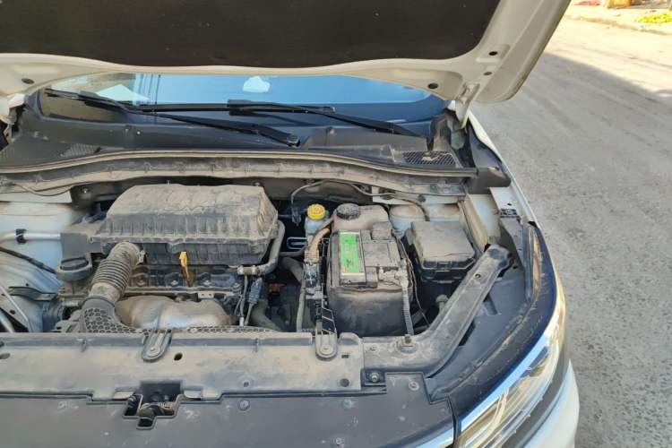 Used Roewe RX3 2020 1.6L CVT 4G Connected Ultra-Cool Flagship Edition Engine Bay Left