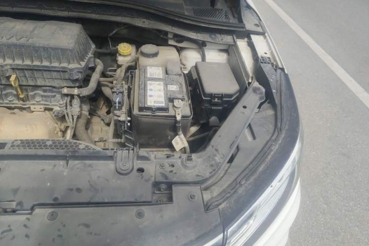 Used Roewe RX3 2020 1.6L Manual 4G Connect Super-Fresh Elite Edition Engine Bay Left