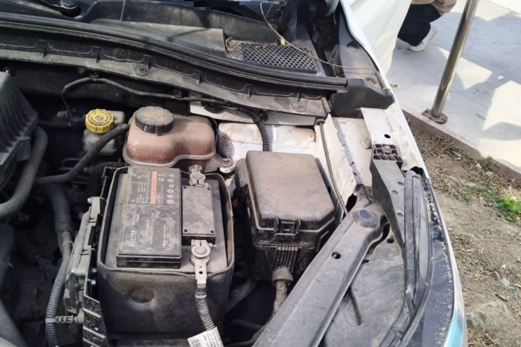 Used Roewe RX3 2020 1.6L Manual - Ultra-Fresh Entry Version Engine Bay Left