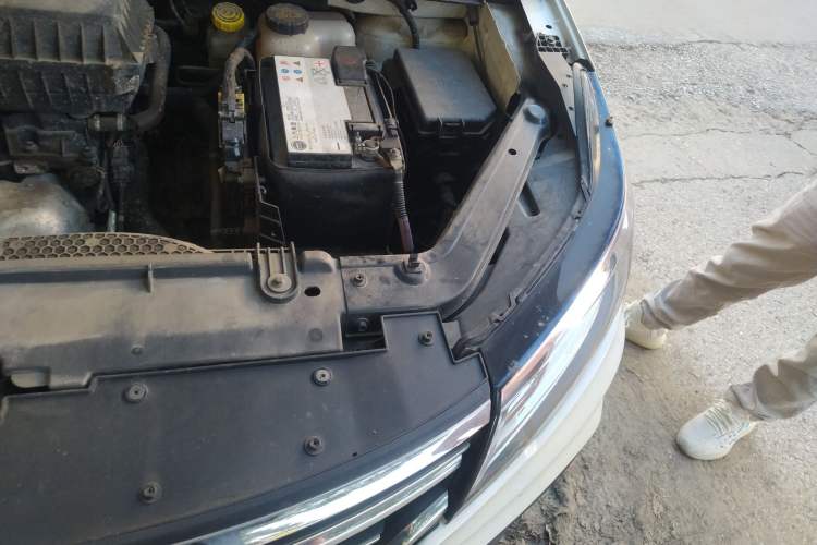 Used Roewe RX3 2020 1.6L CVT 4G Connected Ultra-Cool Flagship Edition Engine Bay Left