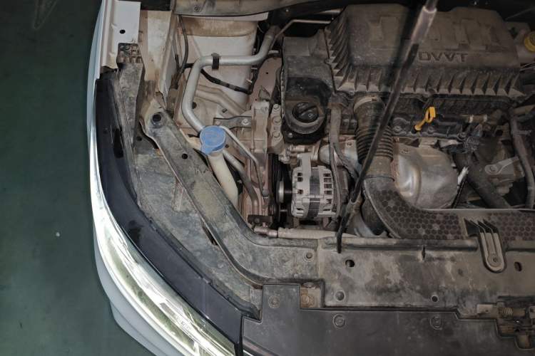 Used Roewe RX3 2020 1.6L Manual 4G Connect Super-Fresh Elite Edition Engine Bay Right