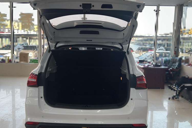 Used Roewe RX3 2020 1.6L Manual - Ultra-Fresh Entry Version Exterior 10