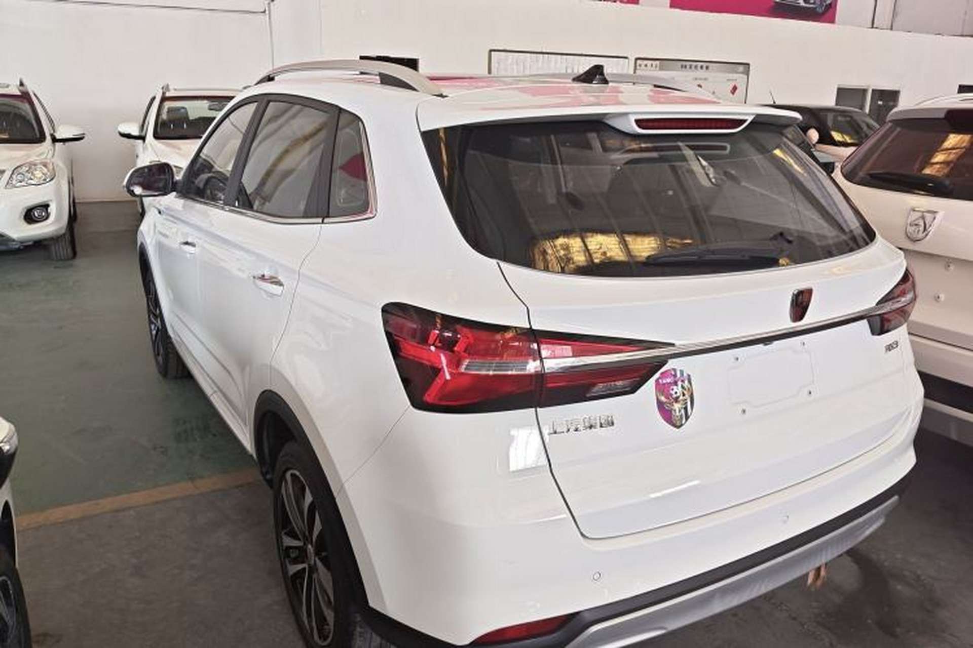 Used Roewe RX3 2020 1.6L Manual 4G Connect Super-Fresh Elite Edition Exterior 2