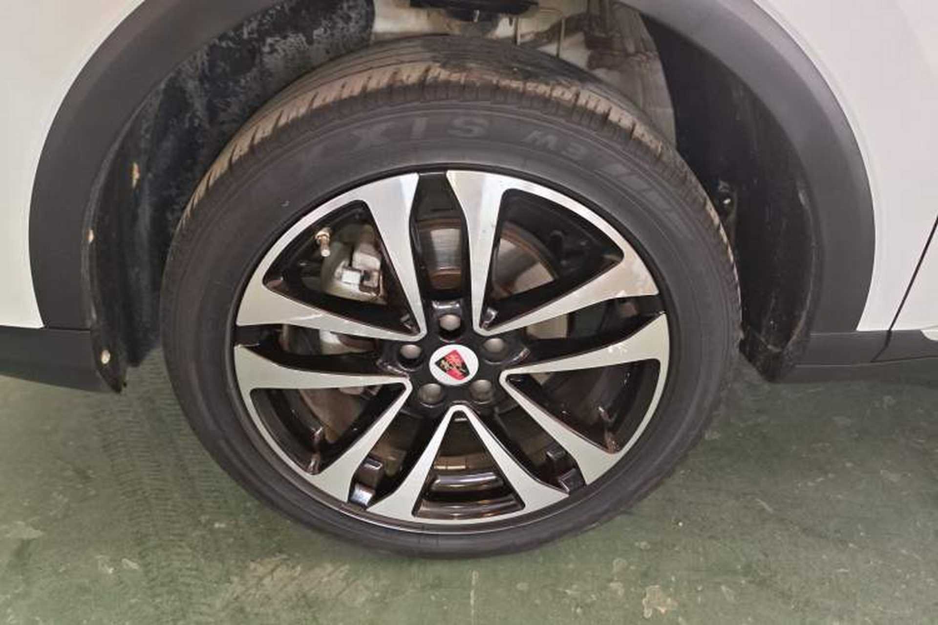 Used Roewe RX3 2020 1.6L Manual 4G Connect Super-Fresh Elite Edition Exterior 4