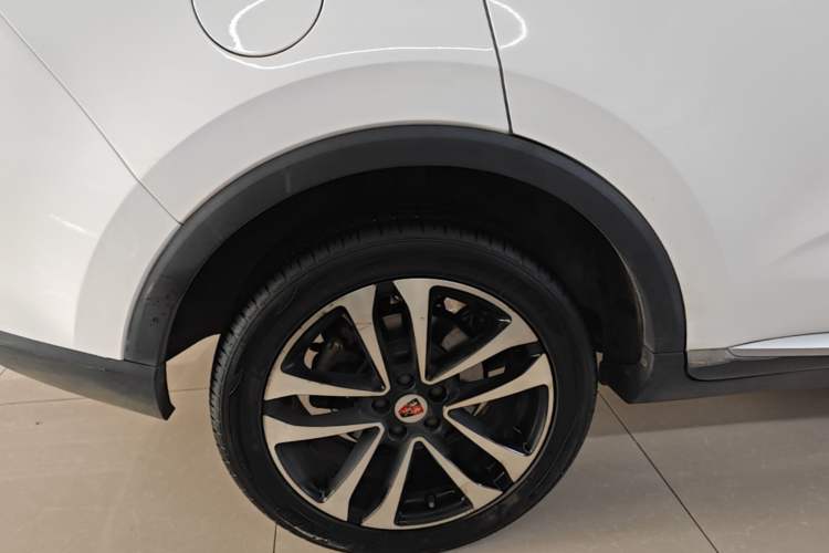 Used Roewe RX3 2020 1.6L CVT 4G Connected Ultra-Fun Elite Edition Exterior 5