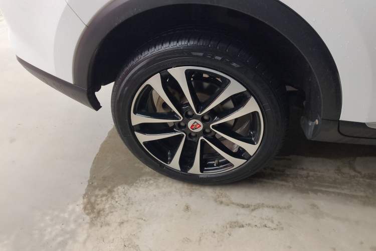 Used Roewe RX3 2020 1.6L CVT 4G Connected Ultra-Fun Elite Edition Exterior 5