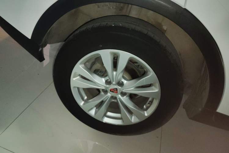 Used Roewe RX3 2020 1.6L Manual - Ultra-Fresh Entry Version Exterior 8