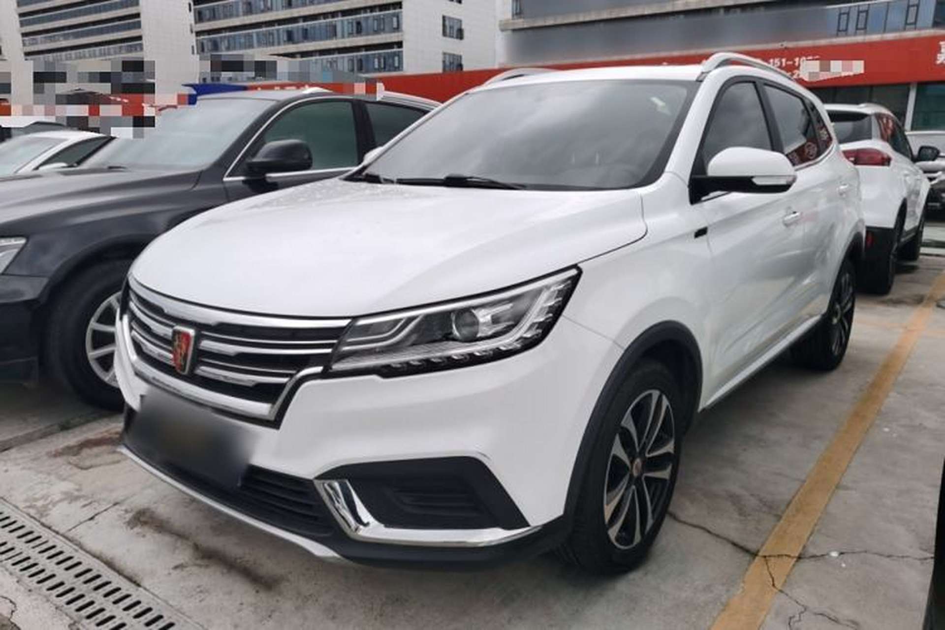 Used Roewe RX3 2020 1.6L CVT 4G Connected Ultra-Fun Elite Edition Front Left 45 Deg