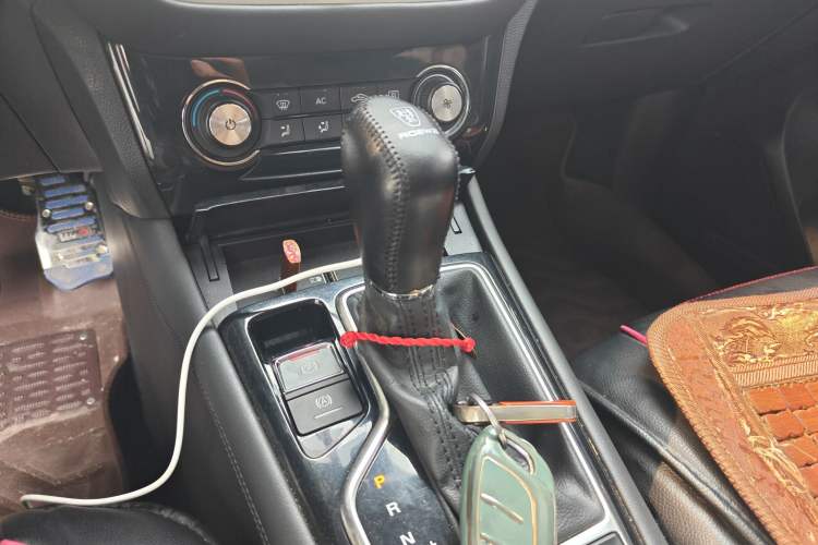 Used Roewe RX3 2020 1.6L CVT 4G Connected Ultra-Fun Elite Edition Gear Lever