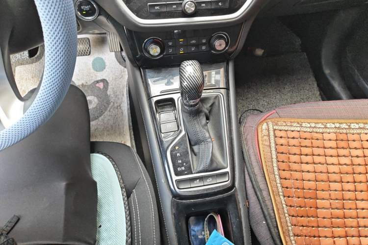 Used Roewe RX3 2020 1.6L CVT 4G Connected Ultra-Fun Elite Edition Gear Lever