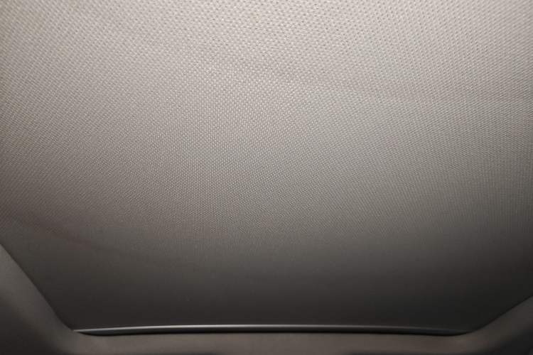 Used Roewe RX3 2020 1.6L CVT 4G Connected Ultra-Cool Flagship Edition Headliner