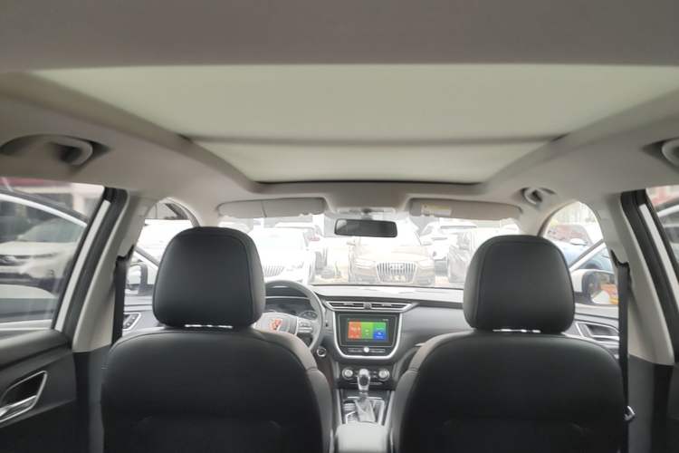 Used Roewe RX3 2020 1.6L CVT 4G Connected Ultra-Cool Flagship Edition Headliner