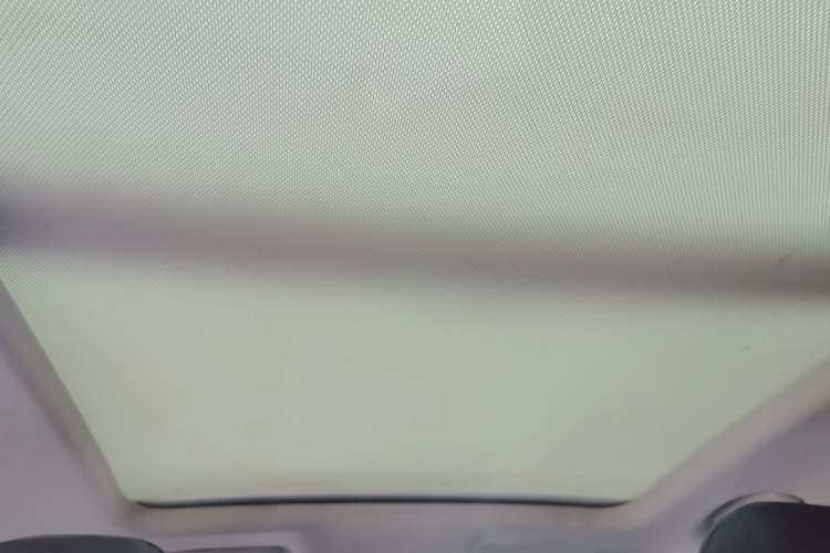 Used Roewe RX3 2020 1.6L Manual 4G Connect Super-Fresh Elite Edition Headliner