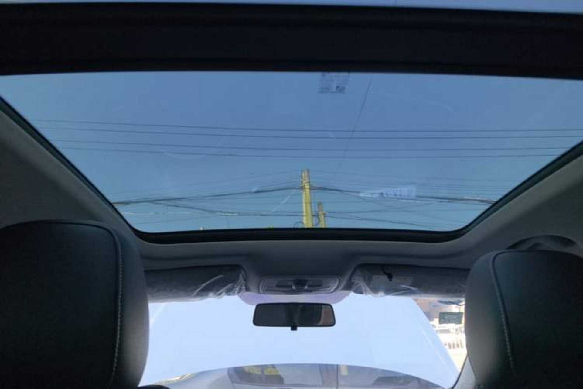Used Roewe RX3 2020 1.6L CVT 4G Connected Ultra-Cool Flagship Edition Headliner