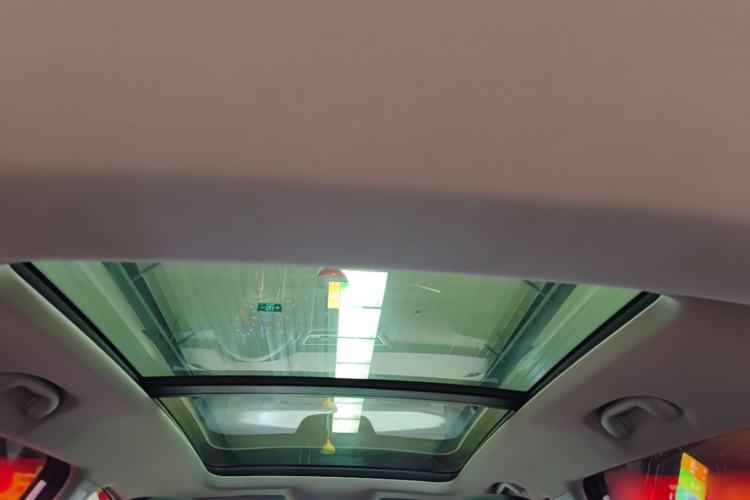 Used Roewe RX3 2020 1.6L CVT 4G Connected Ultra-Fun Elite Edition Headliner