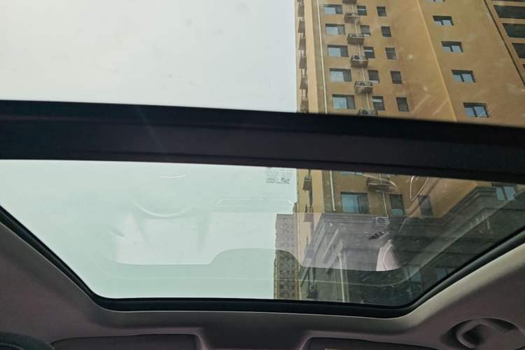 Used Roewe RX3 2020 1.6L Manual 4G Connect Super-Fresh Elite Edition Headliner