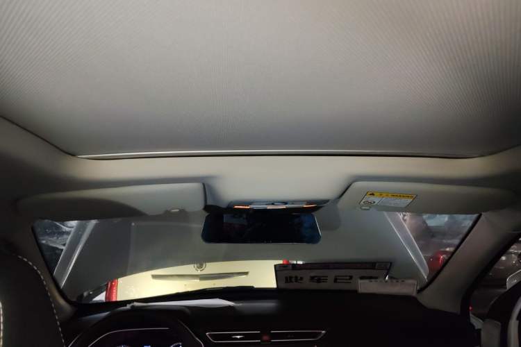 Used Roewe RX3 2020 1.6L Manual - Ultra-Fresh Entry Version Headliner
