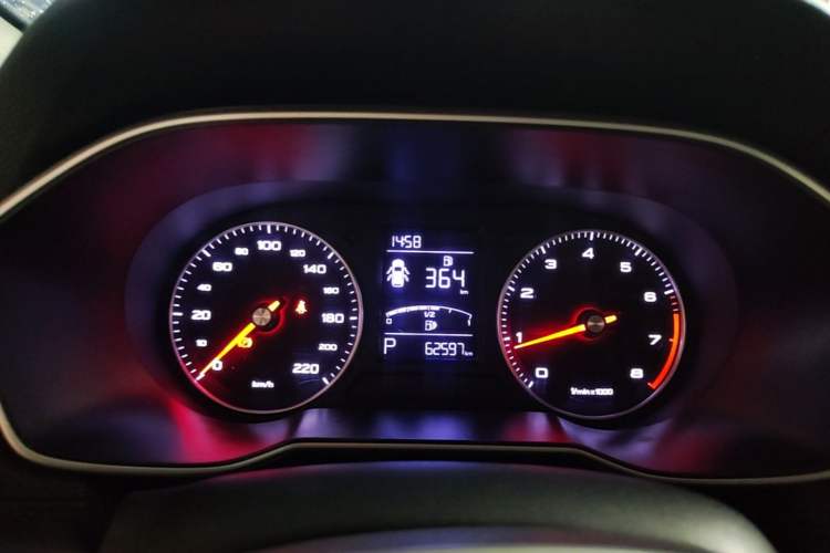Used Roewe RX3 2020 1.6L CVT 4G Connected Ultra-Cool Flagship Edition Instrument Cluster