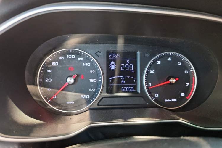 Used Roewe RX3 2020 1.6L Manual - Ultra-Fresh Entry Version Instrument Cluster