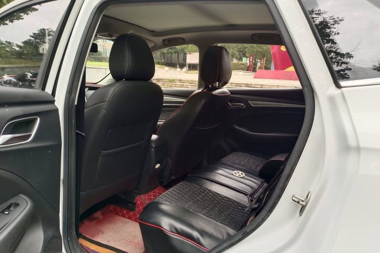 Used Roewe RX3 2020 1.6L CVT 4G Connected Ultra-Cool Flagship Edition Interior 2
