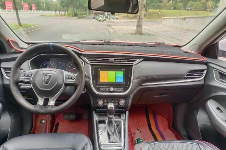 Used Roewe RX3 2020 1.6L CVT 4G Connected Ultra-Cool Flagship Edition Interior 3