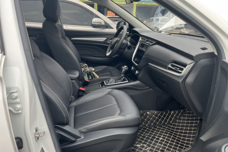 Used Roewe RX3 2020 1.6L CVT 4G Connected Ultra-Cool Flagship Edition Interior 3