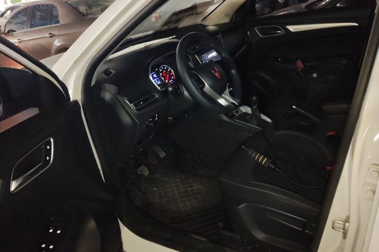 Used Roewe RX3 2020 1.6L Manual - Ultra-Fresh Entry Version Interior 3