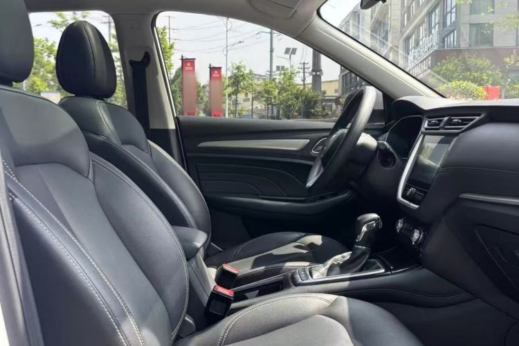 Used Roewe RX3 2020 1.6L CVT 4G Connected Ultra-Cool Flagship Edition Interior 4
