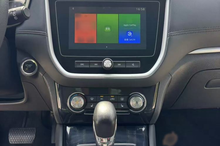 Used Roewe RX3 2020 1.6L CVT 4G Connected Ultra-Cool Flagship Edition Interior 5