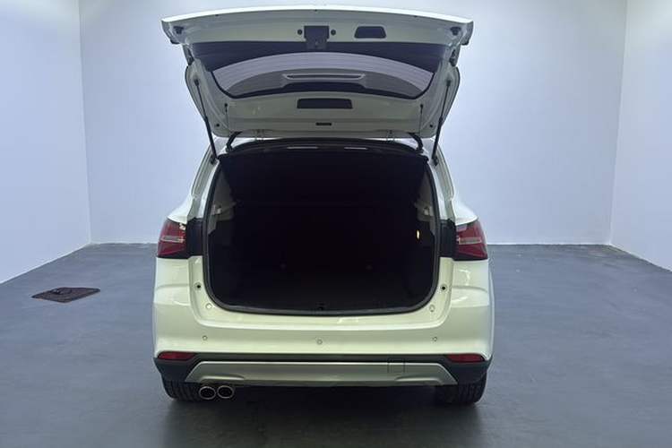 Used Roewe RX3 2020 1.6L CVT 4G Connected Ultra-Cool Flagship Edition Interior 6