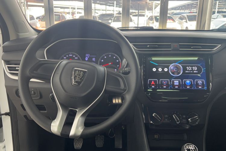Used Roewe RX3 2020 1.6L Manual - Ultra-Fresh Entry Version Interior 6