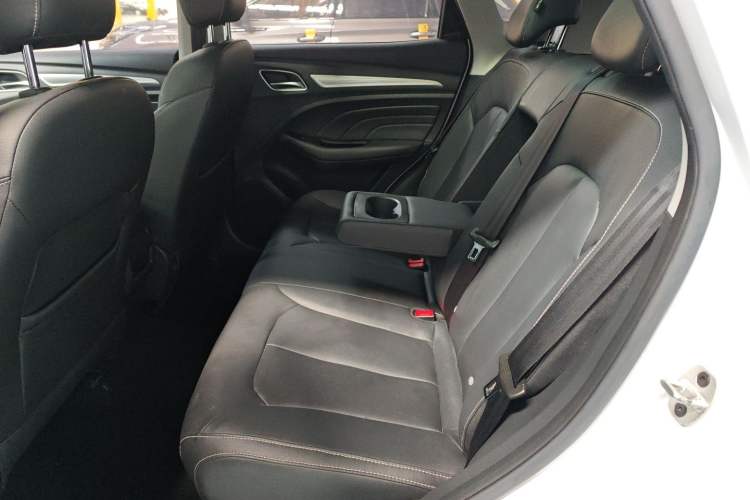 Used Roewe RX3 2020 1.6L CVT 4G Connected Ultra-Cool Flagship Edition Interior 7